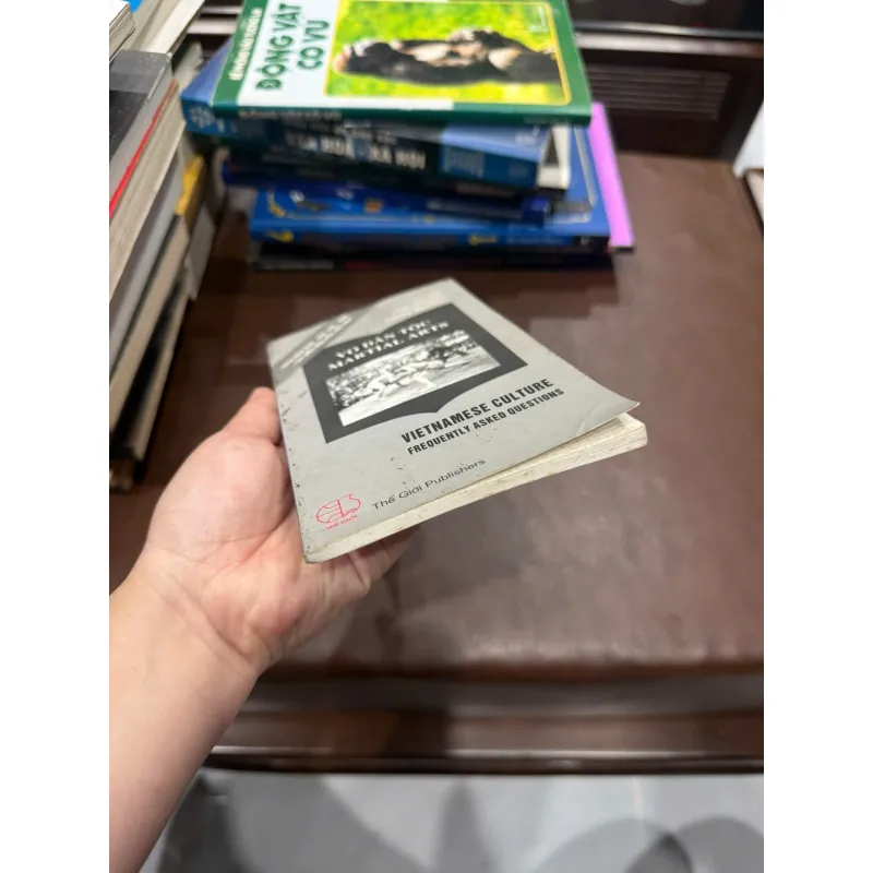 VÕ DÂN TỘC – MARTIAL ARTS | Sách song ngữ Việt – Anh về văn hóa võ thuật Việt Nam- K5 1031069