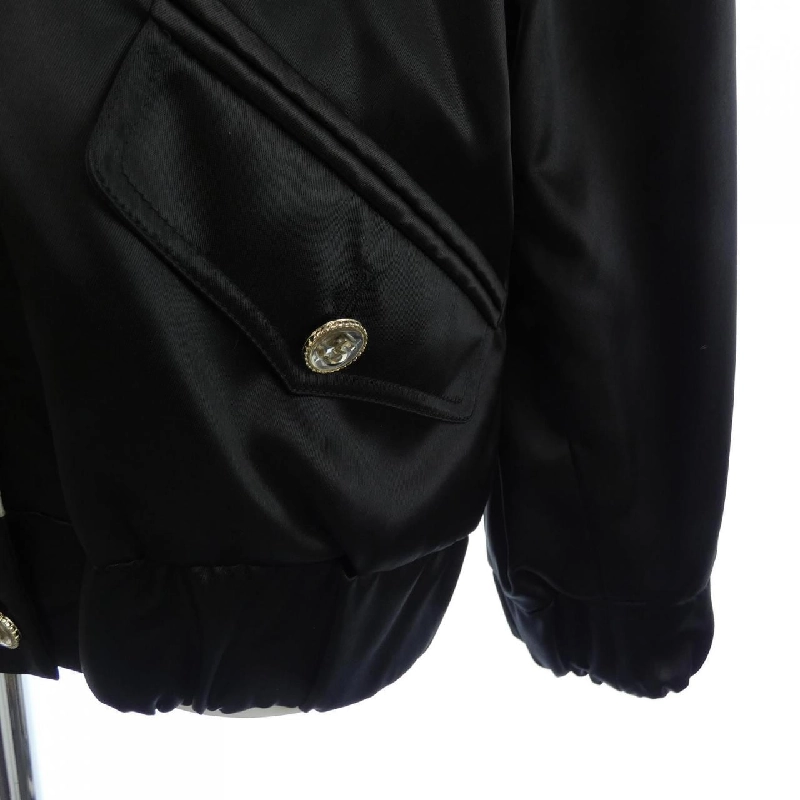 【Đối tượng phiếu giảm giá】Áo khoác CHANEL 637851