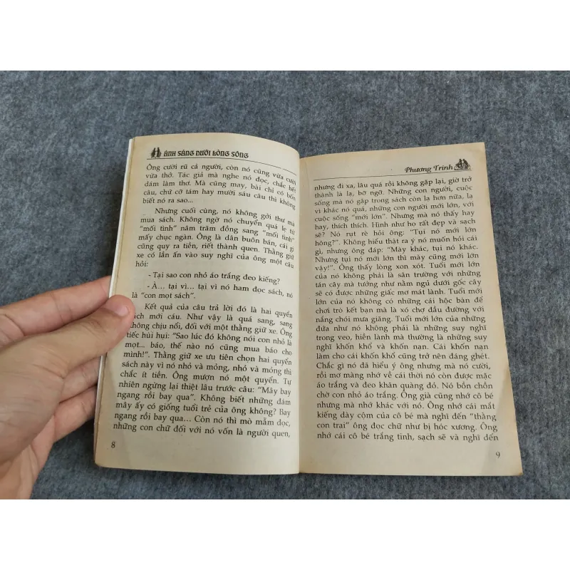 ÁNH SÁNG DƯỚI LÒNG SÔNG - PHƯƠNG TRINH 567825