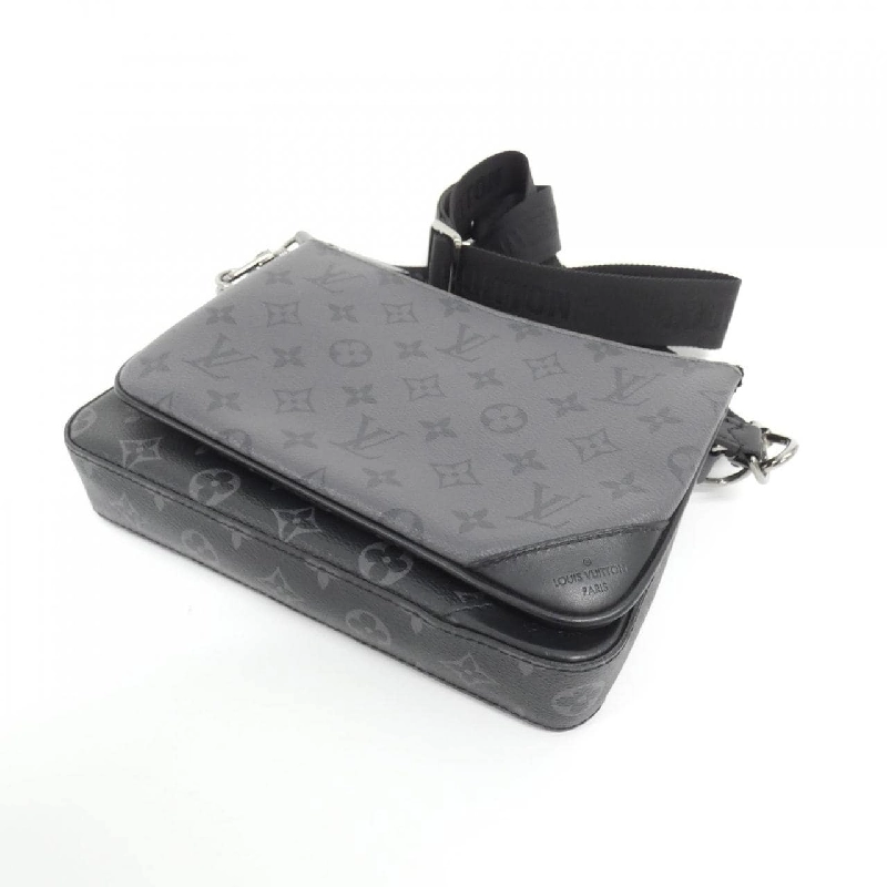 Túi đeo vai Louis Vuitton Monogram Eclipse Reverse Trio Messenger M69443 610703