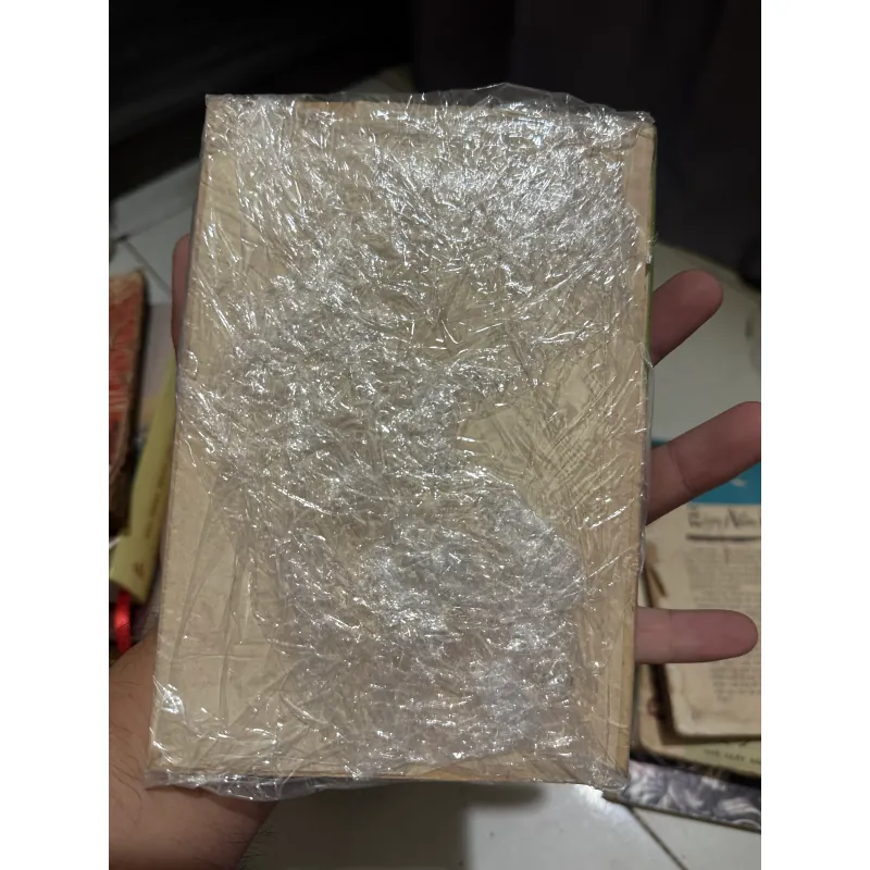 Sách Xa Xăm - nxb Quảng Ninh  1011011