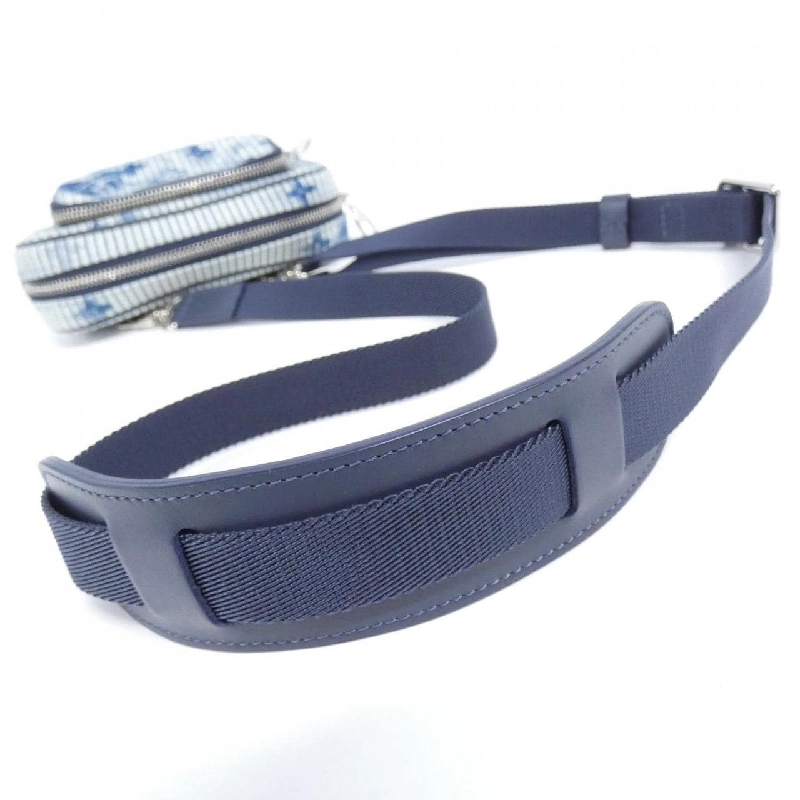 Túi đeo vai Louis Vuitton Watercolor Monogram Outdoor Pochette M80462 - Hàng hiệu Chính hãng 801514