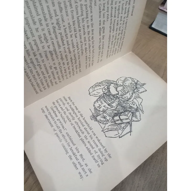 Paddington abroad - Michael Bond 589379