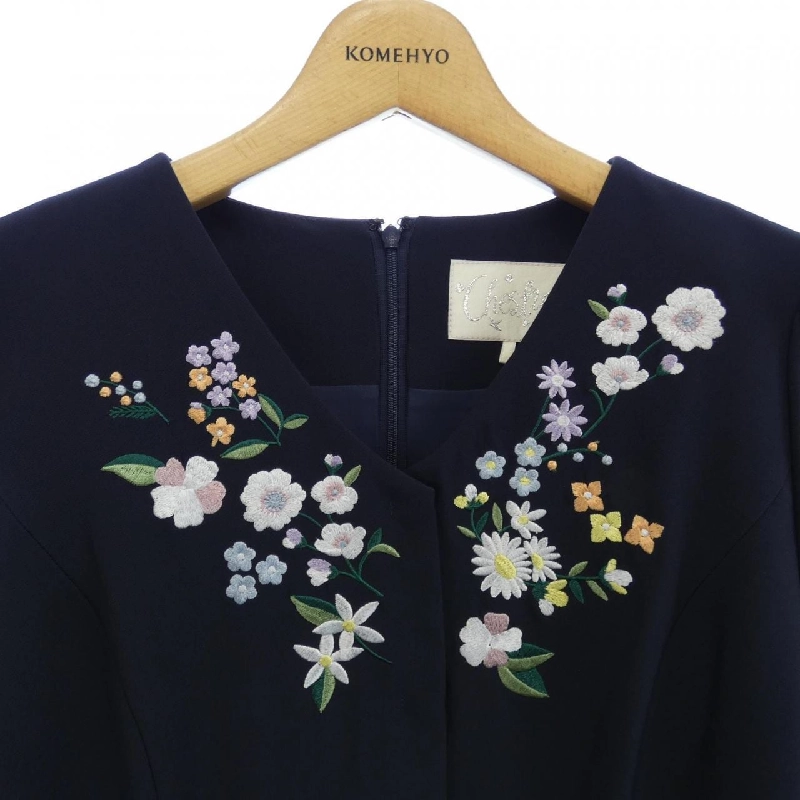 Áo khoác Chesty 23B502 631119