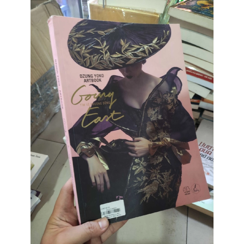 Artbook Tìm về phương ĐôngHCM01/03 910488