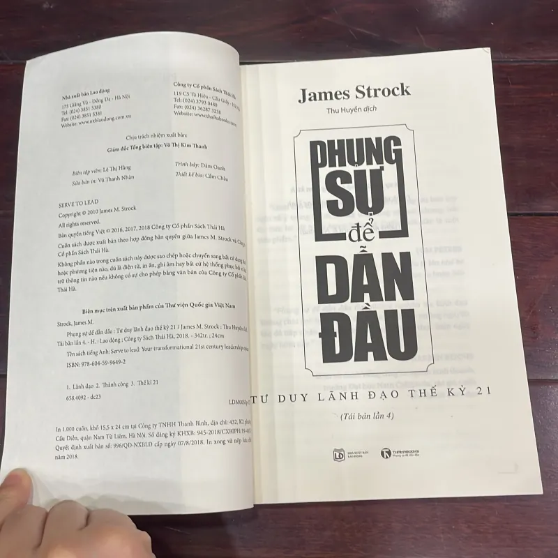 Tư duy lãnh đạo thế kỷ 21 - JAMES strock - phụng sự để dẫn đầu - kinh doanh - thái hà  1030280