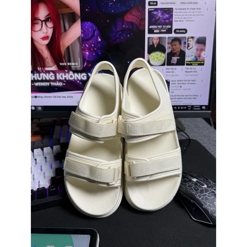 Dép Quai Hậu Đi Học Nữ Size 38 789257