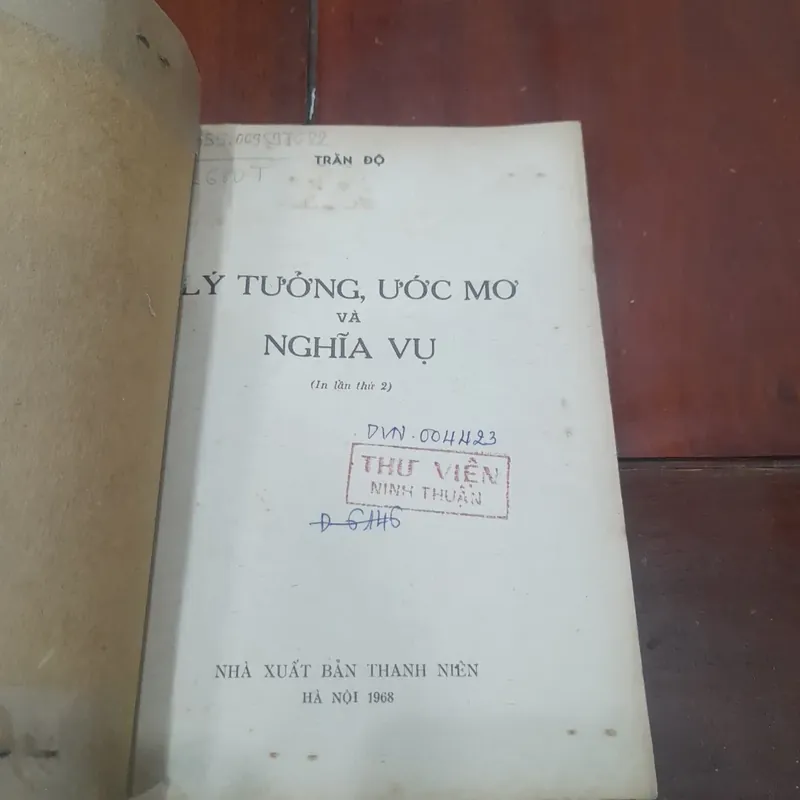 TRẦN ĐỘ - Lý tưởng, Ước mơ và Nghĩa vụ 712452