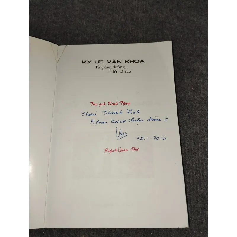 KÝ ỨC VĂN KHOA TỪ GIẢNG ĐƯỜNG ĐẾN CĂN CỨ 992582