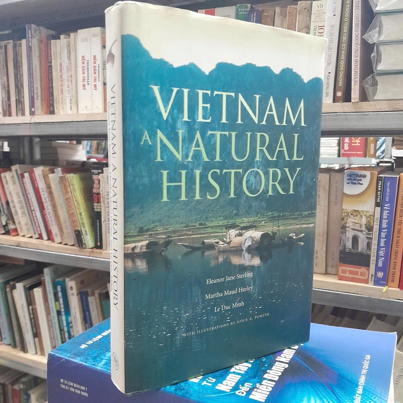VIET NAM: A NATURAL HISTORY 493036