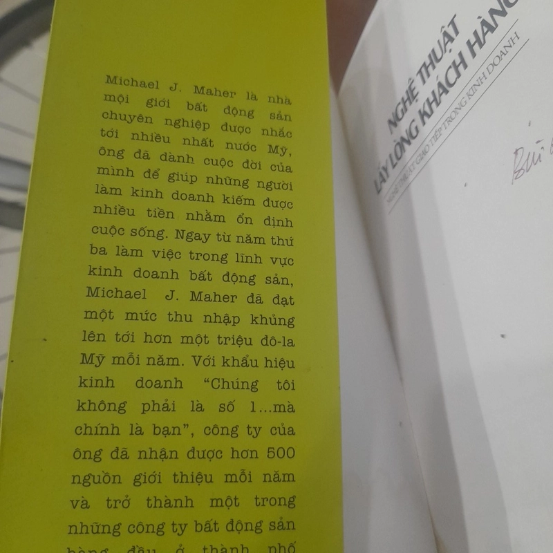 Michael J. Maher - NGHỆ THUẬT LẤY LÒNG KHÁCH HÀNG 379437