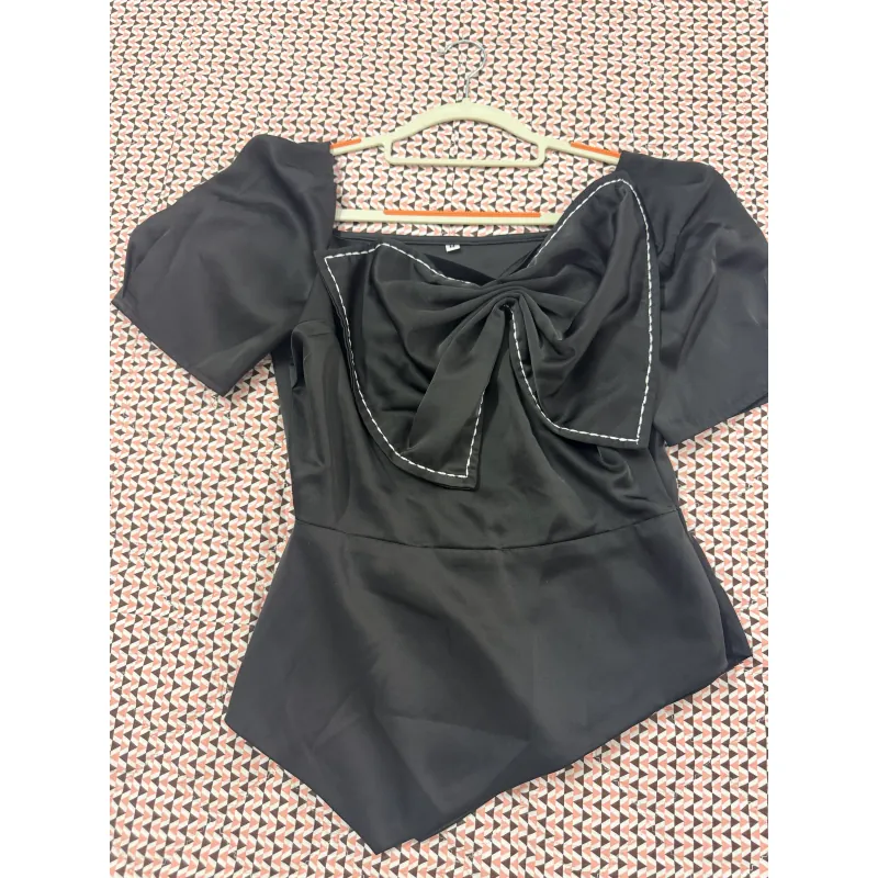 Áo sơ mi kiểu cổ vuông nơ ngực sz M  929905