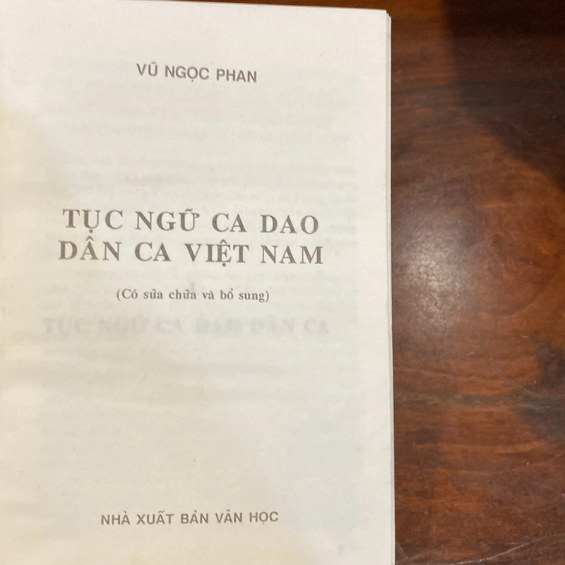 TỤC NGỮ - CA DAO - DÂN CA VIỆT NAM (BẢN BÌA CỨNG XUẤT BẢN NĂM 2002) 470388