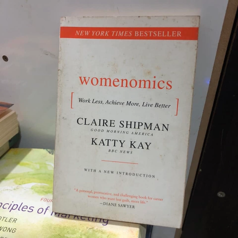 Womenomics: Write Your Own Rules for Success 198849