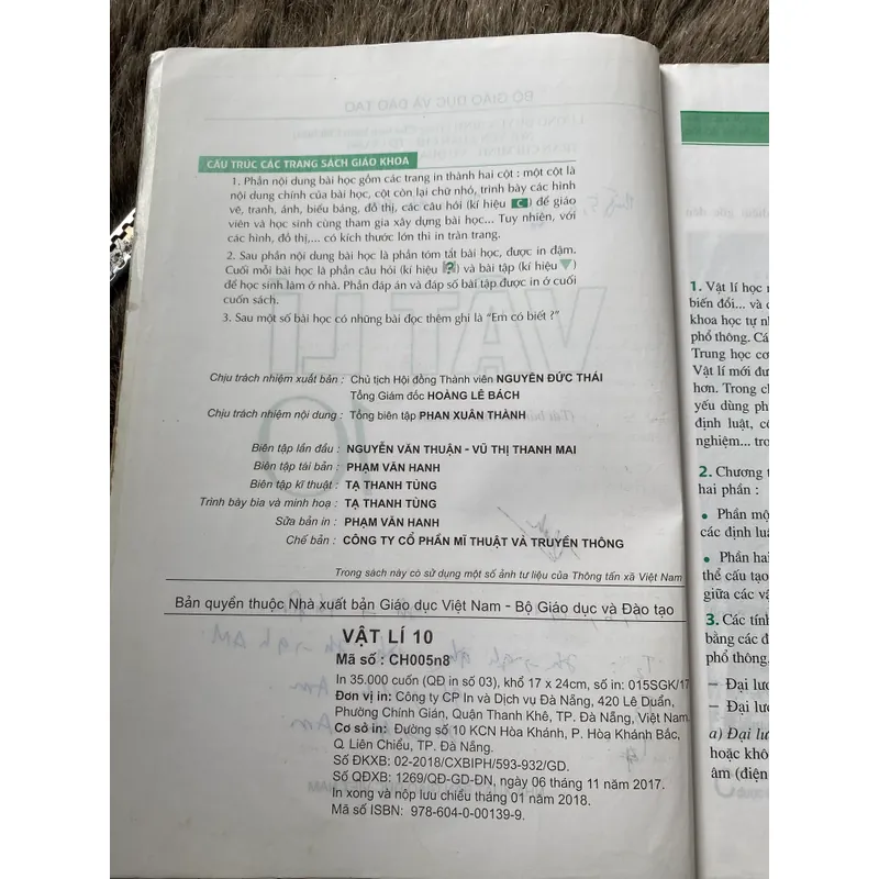 Vật Lí 10 cơ bản  603180