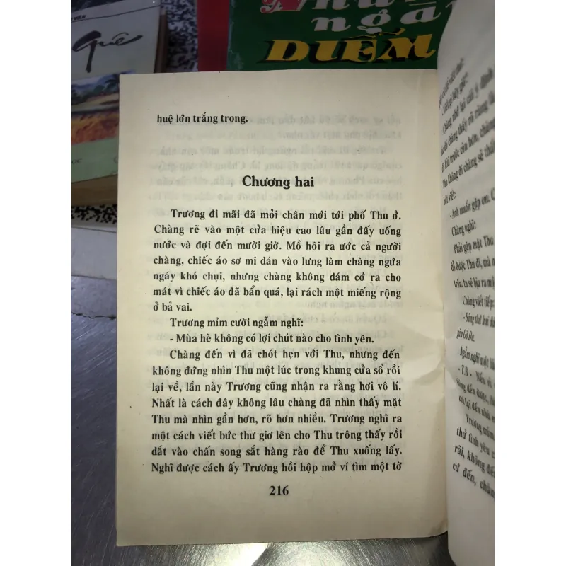 Bướm trắng - Nhất Linh  1001146