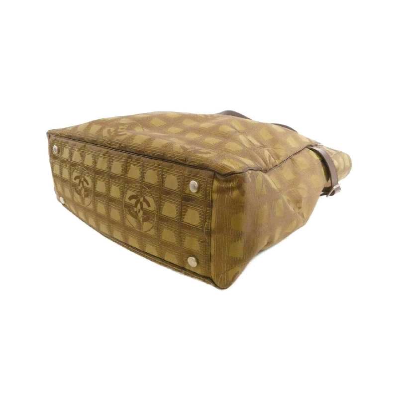 Túi xách vai Chanel Travel Line 15825 - Hàng hiệu Authentic 767029