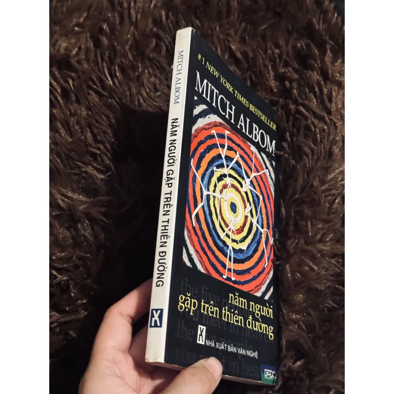 Năm người trên thiên đường 973329