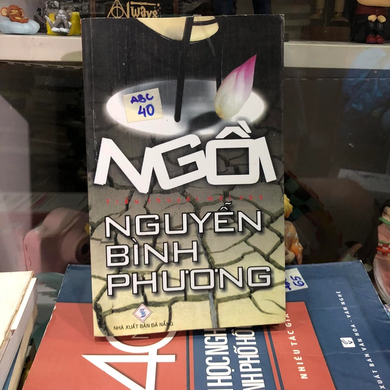 Ngồi - Nguyễn Bình Phương 173048