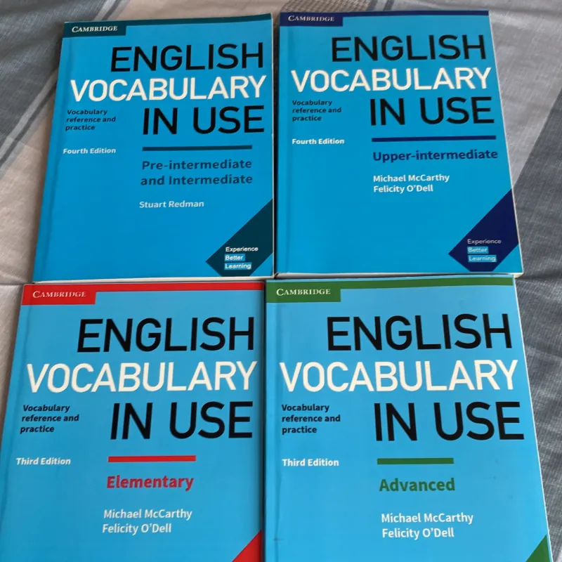 Bộ 4 quyển English Vocabulary in Use chuẩn đẹp 753974