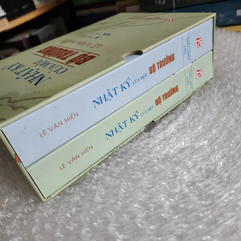 Nhật ký của một bộ trưởng | Lê văn hiến | 2 tập  575263