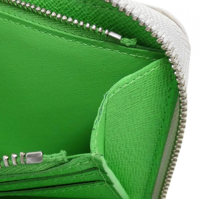 Ví Zippy Vertical LV Portrait Monogram Louis Vuitton M82590 621978