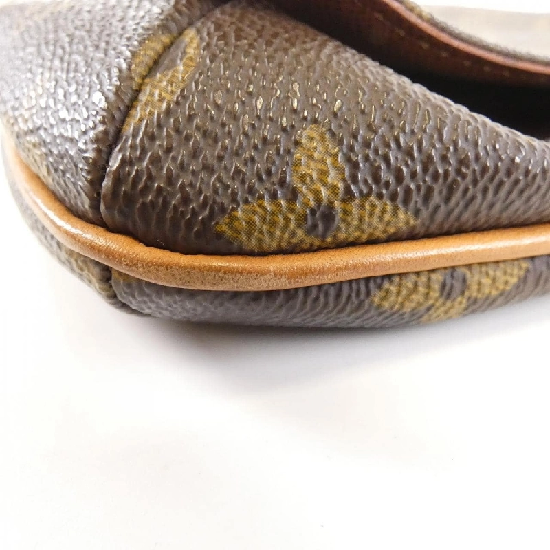 Túi đeo vai Louis Vuitton Monogram Musette Tango M51257 609679