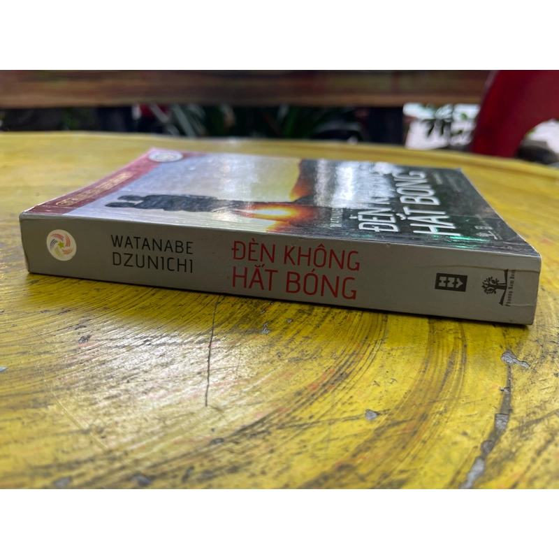 ĐÈN KHÔNG HẮT BÓNG- WATANABE DZUNICHI 537543