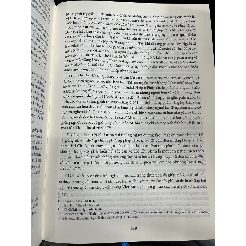 Hồ Chí Minh tầm nhìn thời đại 720518