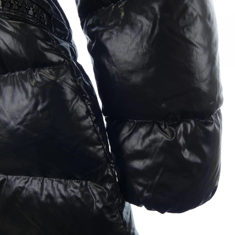 Áo khoác lông vũ MONCLER 636713