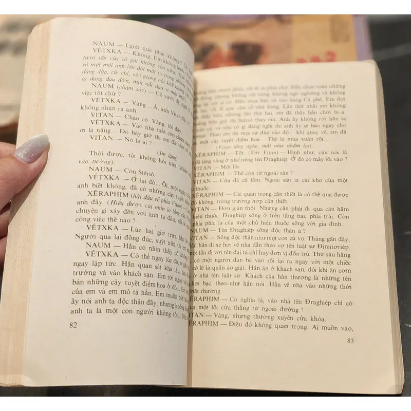 Tuyển kịch Bulgaria: NHỮNG BÔNG HOA ANH TÚC 715554