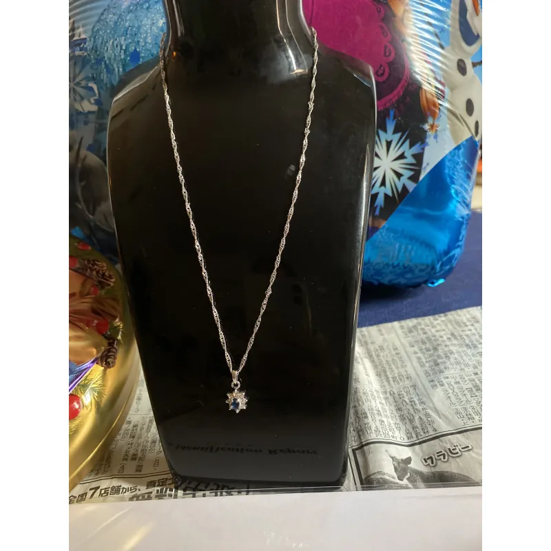 Vòng cổ ngọc lục bảo 931413