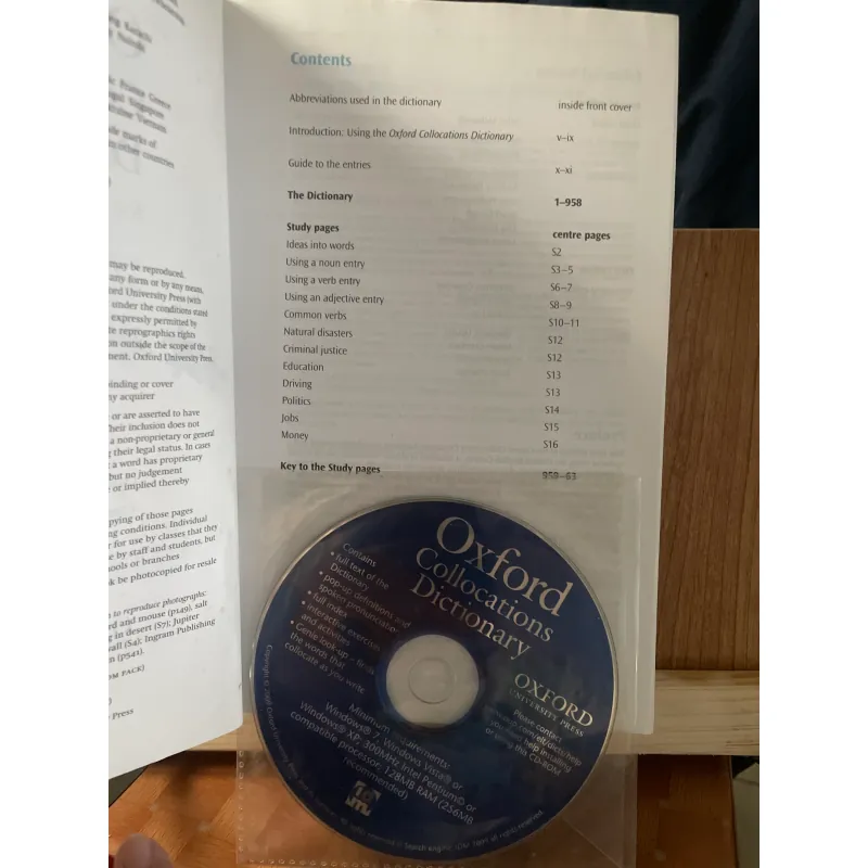 Sách Oxford Collocations Dictionary for students of English kèm đĩa CD-ROM mới 1035929