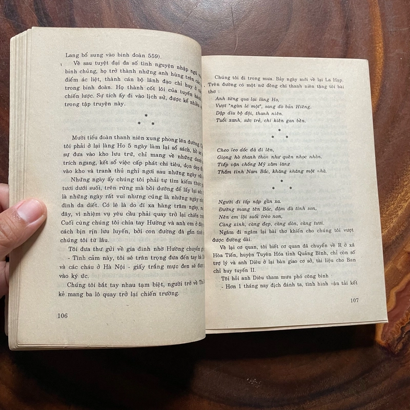 II Tựa sách: Cuộc Hành Trình Năm Ngàn Ngày Đêm (Đường Hồ Chí Minh) - Trường Sơn - 1992 446063
