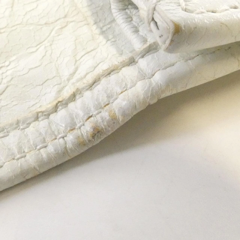 Túi đeo vai GRAFFITI EXPLORER POUCH STRAP 532298 0FEN5 của Balenciaga - Hàng hiệu Chính hãng 802176