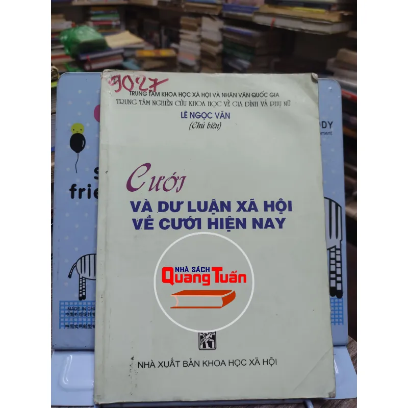 Sách: Cưới và dư luận xã hội về cưới hiện nay - Lê Ngọc Văn (A2) 575805