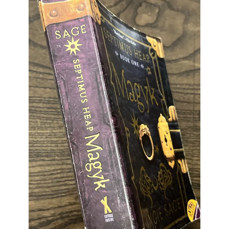 Septimus Heap: Magyk 972846