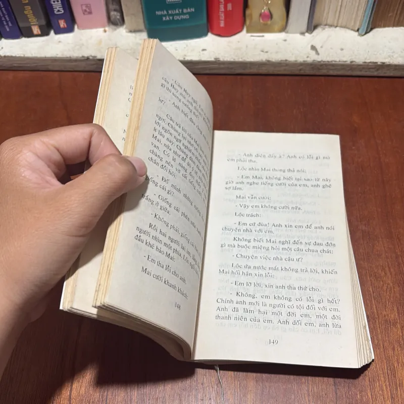 II Tiểu Thuyết: Nửa Chừng Xuân - Khái Hưng - 1998 789360