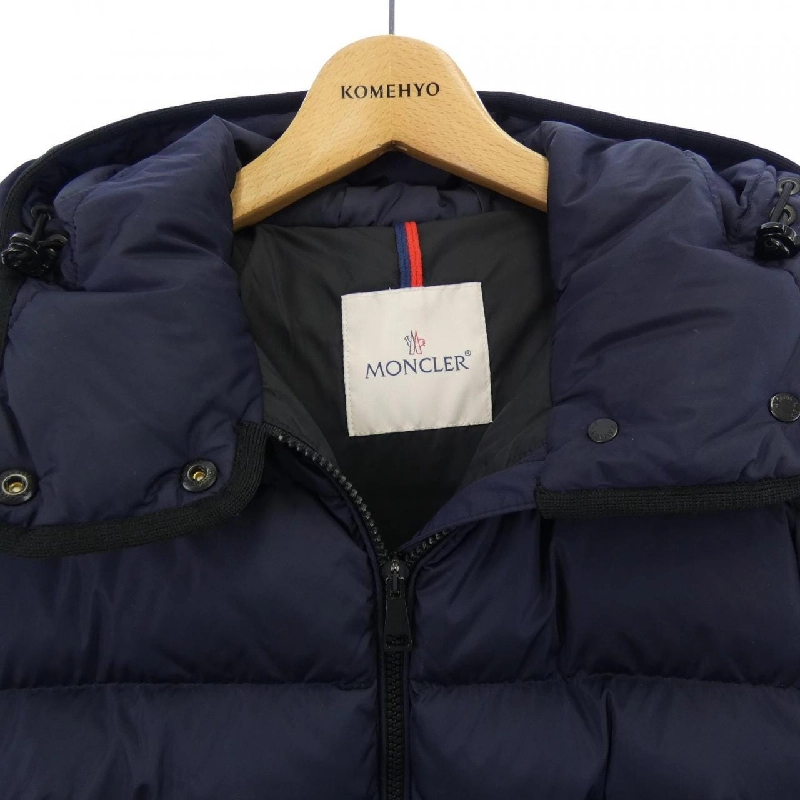 Áo khoác lông vũ MONCLER BETULA 632409