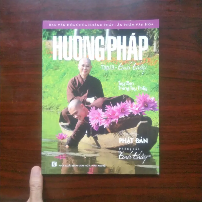 [Sách Màu] Hương Pháp - Ban Văn Hóa Chùa Hoằng Pháp (Full Color) 801169