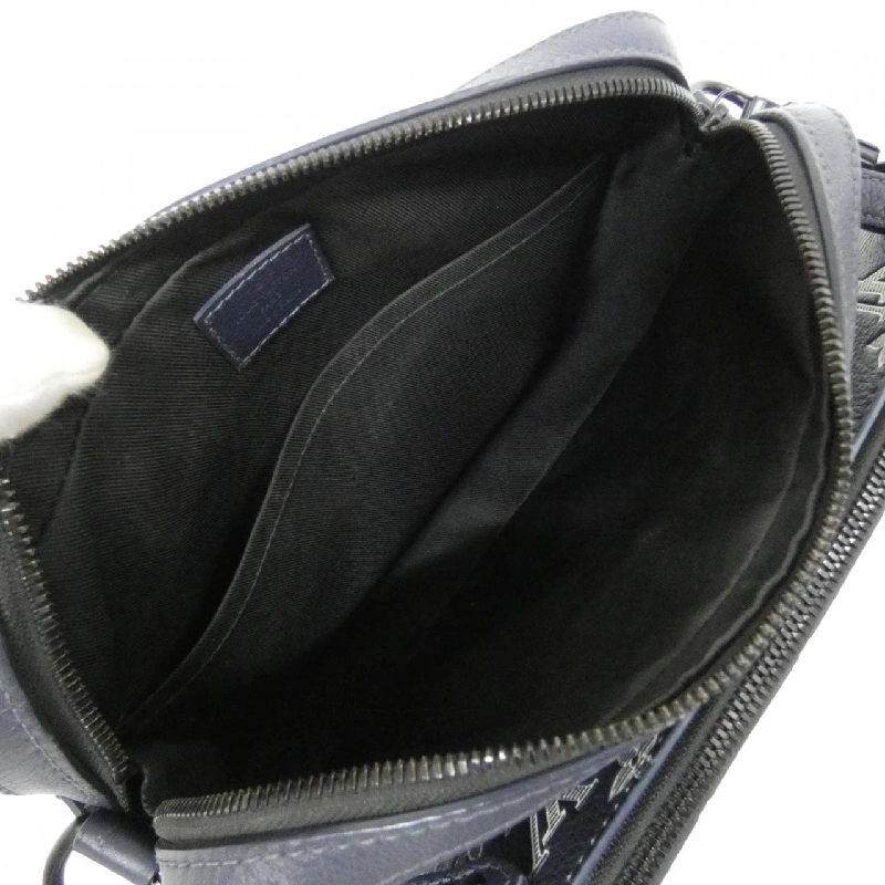 Túi xách đeo chéo Louis Vuitton Monogram Shadow Trio M24753 - Hàng hiệu chính hãng 767937