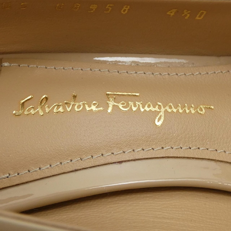 Giày SALVATORE FERRAGAMO - Hàng hiệu Authentic 660320