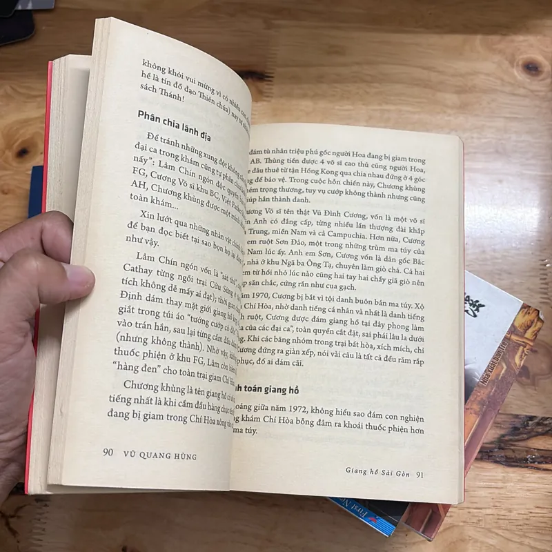 II Tựa Sách: Giang Hồ Sài Gòn - Vũ Quang Hùng - 2012 700992