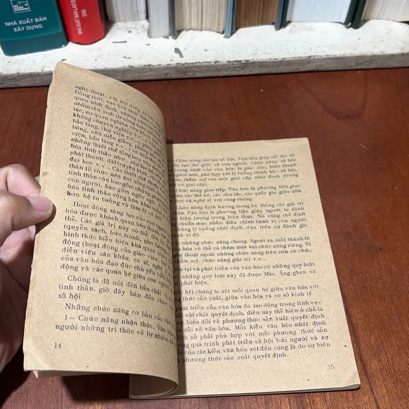 II Sách Xưa: Phấn Đấu Xây Dựng Nền Văn Hoá Mới Xã Hội Chủ Nghĩa - Trần Độ - 1982 750549