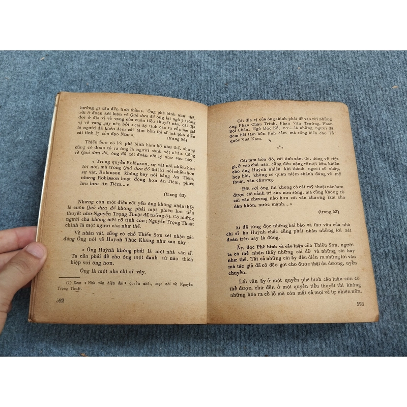 NHÀ VĂN HIỆN ĐẠI (TẬP HAI) - VŨ NGỌC PHAN 517549