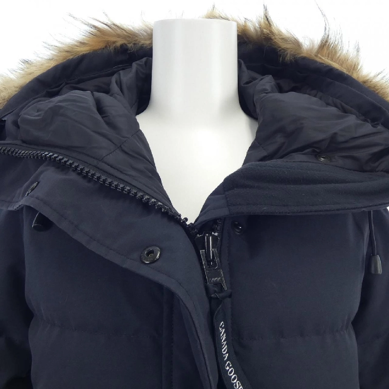 【Khuyến mãi】Áo khoác lông vũ Canada Goose 638922