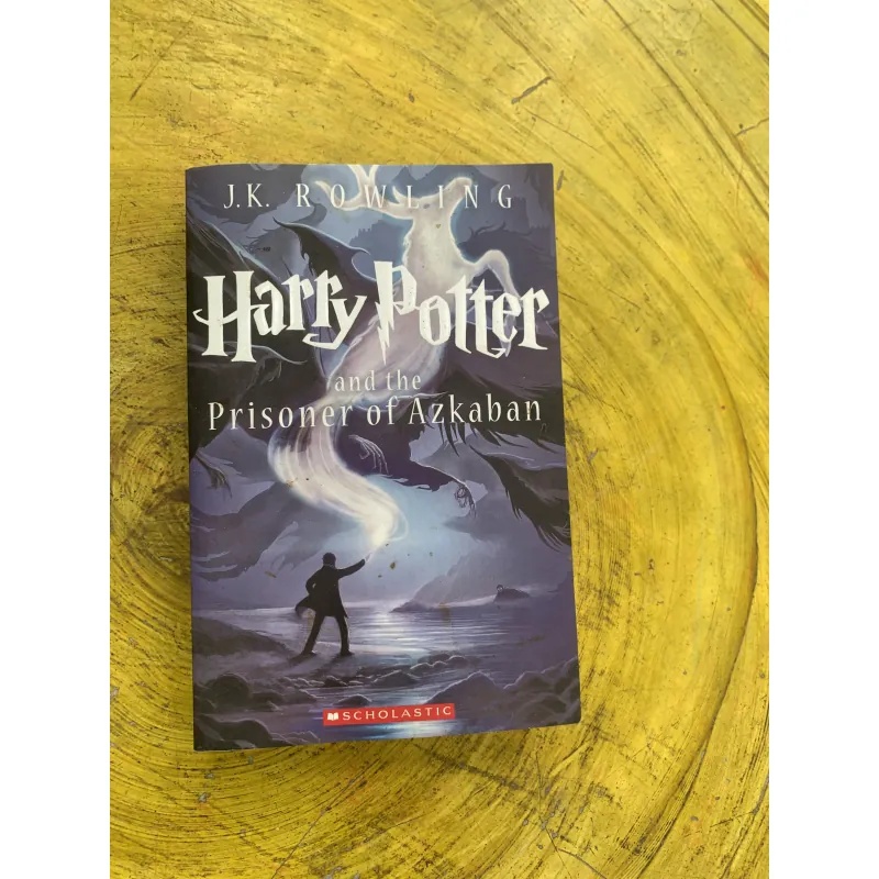 HARRY POTTER AND THE PRISONER OF AZKABAN- J.K. ROWLING 799926