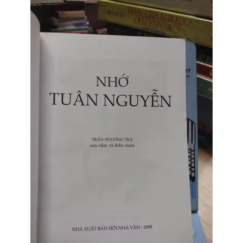 sách: Nhớ Nguyễn Tuân -  Trần Phương Trà  (A1) 571972