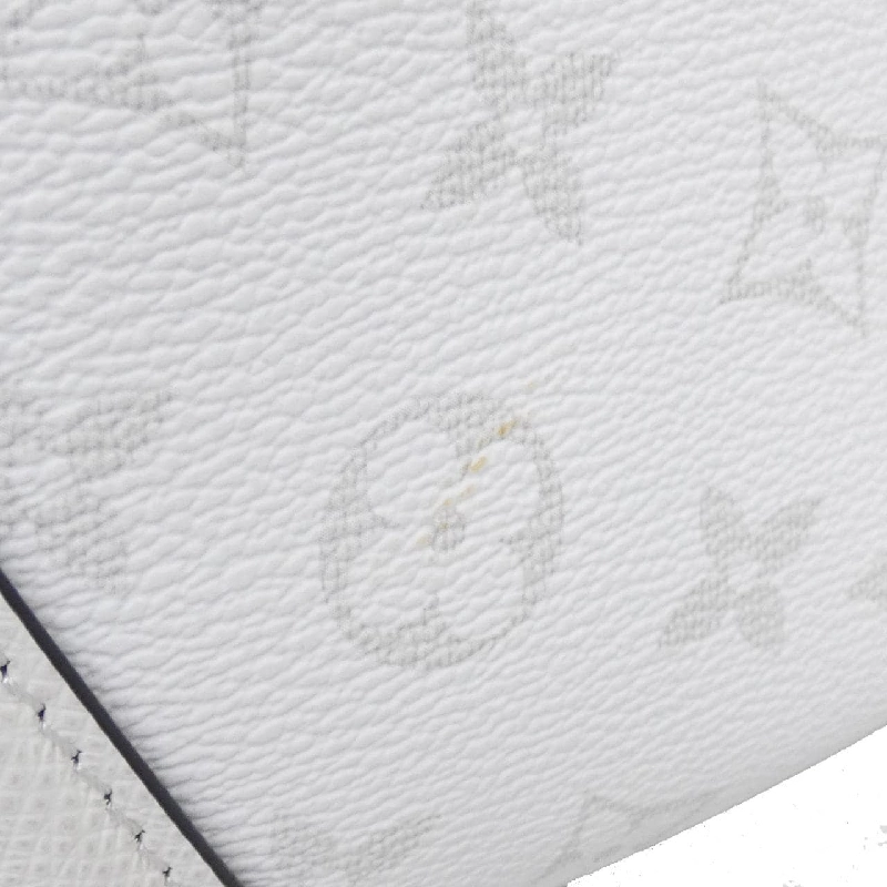 Túi xách cuối tuần Taiga Llama M30919 Louis Vuitton 609908