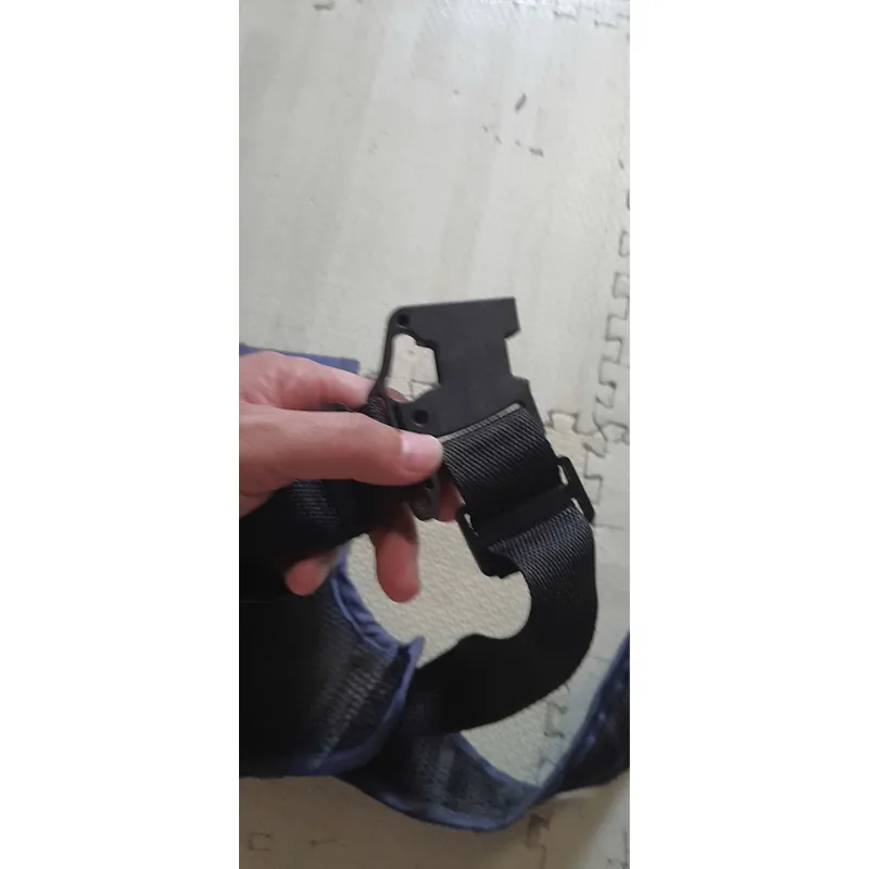 Đai an toàn khi đi xe máy cho trẻ 604834